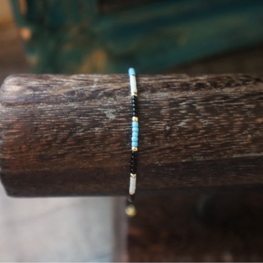 Minimalist Black and Blue Beaded Bracelet